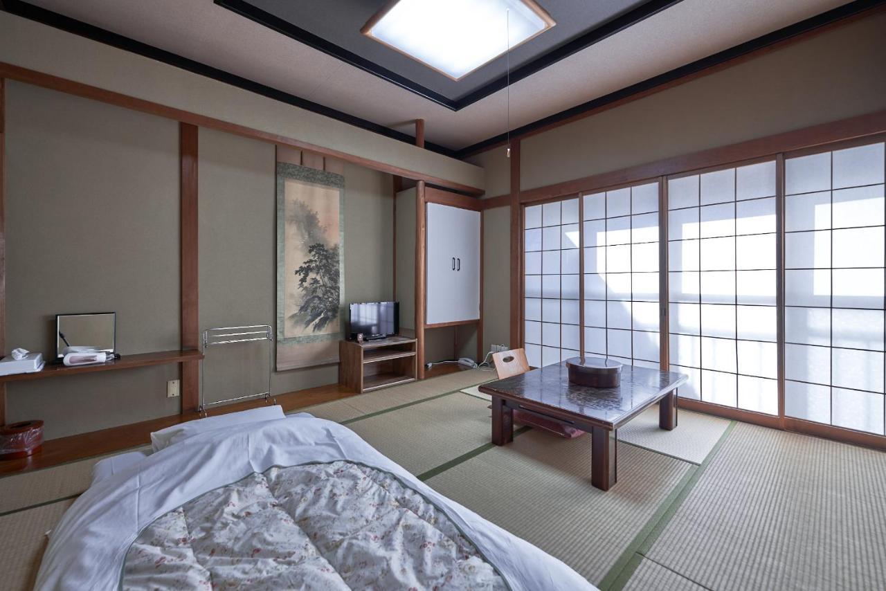 Ryokan Yamamuro Канандзава Номер фото