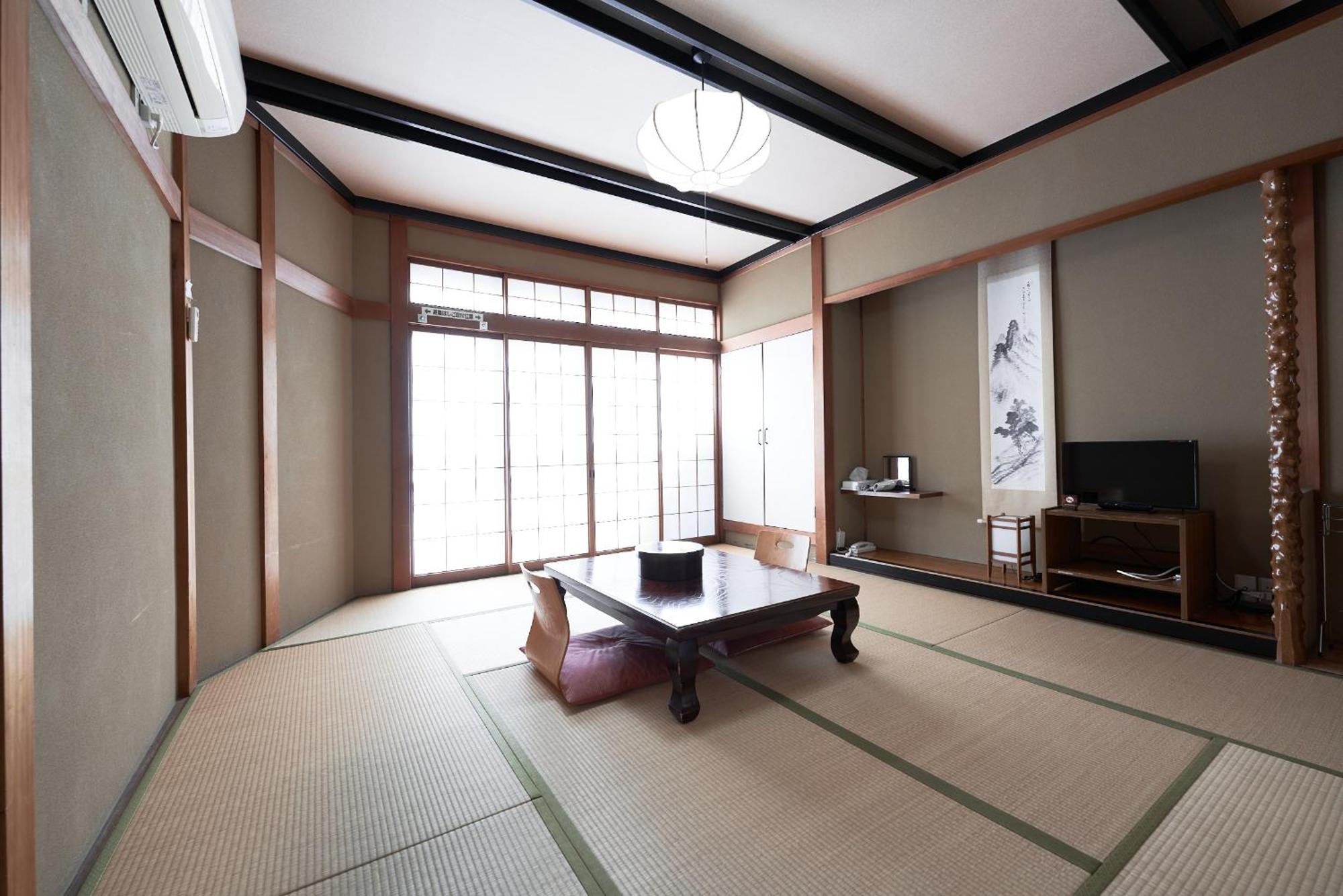 Ryokan Yamamuro Канандзава Номер фото