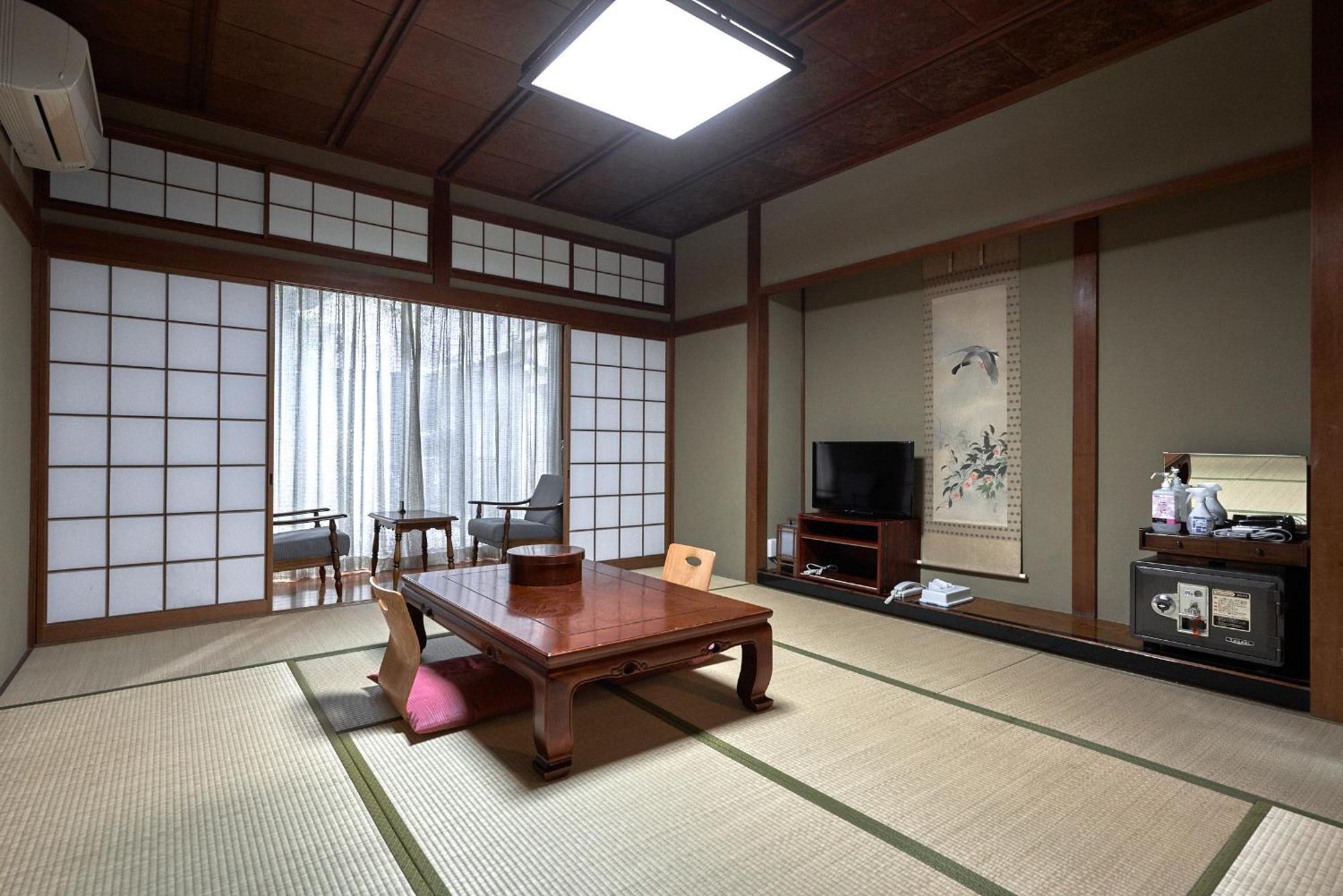 Ryokan Yamamuro Канандзава Номер фото